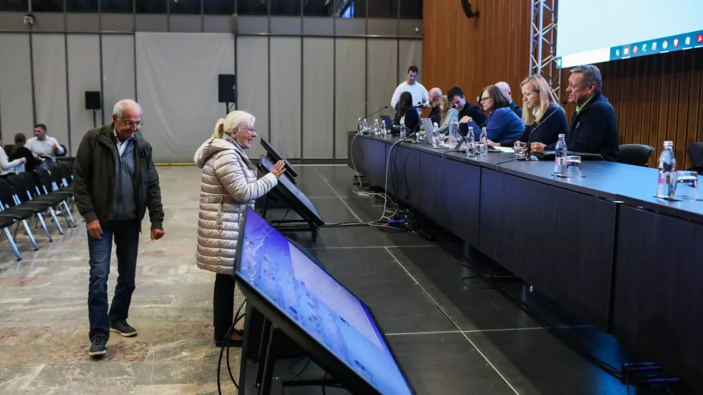 - Zoran Janković, Župan MOL,- Javna obravnava novega Občinskega prostorskega načrta za naslednej obdobje v Ljubljani.//FOTO: Bojan Velikonja