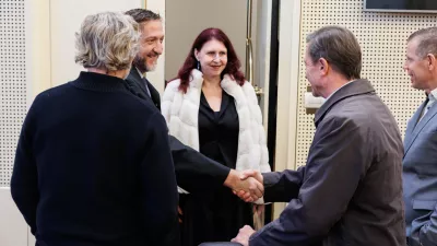 Ljubljana, ESS.Seja Ekonomsko-socialnega sveta, na kateri so med drugim obravnavali potek sanacije po poplavah in zemeljskih plazovih v avgustu 2023, predlog zakona o postopnem zapiranju Premogovnika Velenje, izhodisca za pripravo predloga zakona o udelezbi delavcev pri dobicku ter predlog spremembe zakona o odpravljanju posledic dela z azbestom.