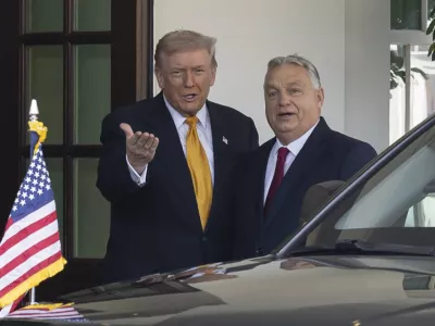 07 November 2025, US, WashingtonUS President Donald Trump (L) wlecomes Hungary's Prime Minister Victor Orban at the White House. PhotoMehmet Eser/ZUMA Press Wire/dpa