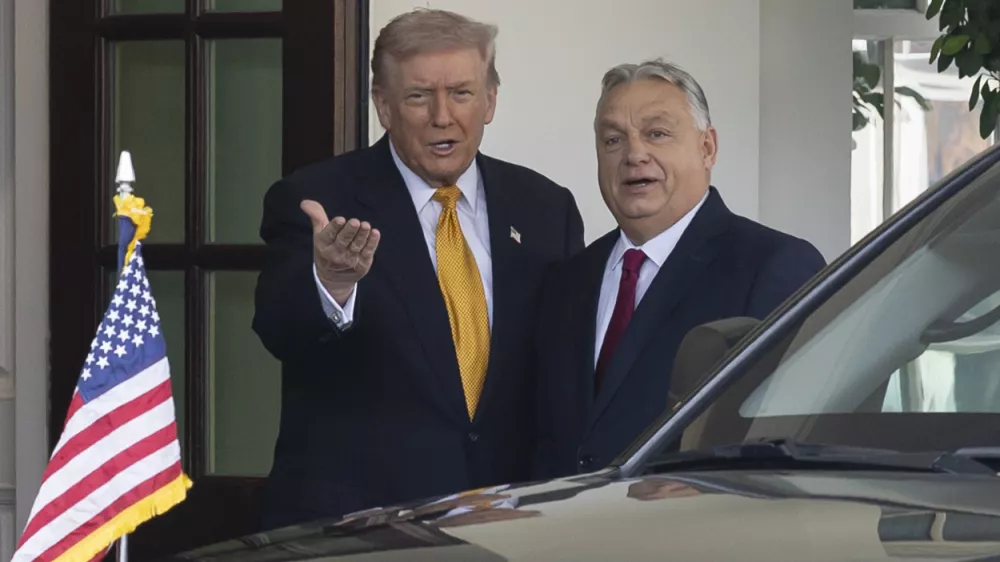 07 November 2025, US, WashingtonUS&nbsp;President Donald Trump (L) wlecomes Hungary's Prime Minister Victor Orban at the White House. PhotoMehmet Eser/ZUMA Press Wire/dpa