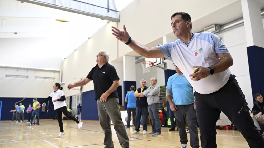 Ni balinčkanje, ni rokomet – to je prstomet!