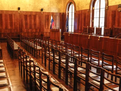 razpravna dvorana- Ustavno sodišče Republike Slovenije, Beethovnova ulica 10     //FOTO: Jaka Gasar