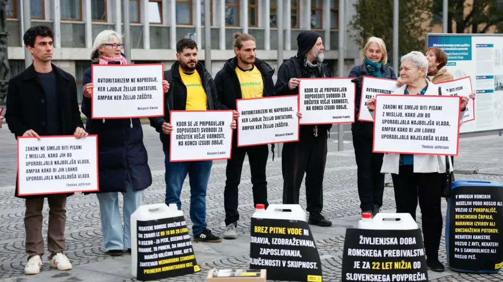 Poslance pozvali, naj zavrnejo ali popravijo Šutarjev zakon