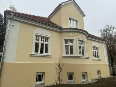 Celje, vila Sonja.Zdravstveni dom Celje je danes odprl prenovljeno vilo Sonja, v kateri bo zazivel center za dusevno zdravje.