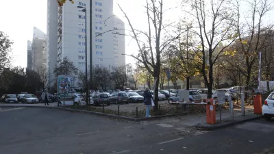 Namesto parkirišč bi gradili vila bloke, v soseski BS3 temu ostro nasprotujejo