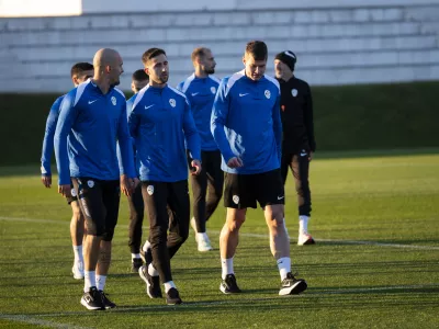 Jaka BijolAndraž Šporar10.11.2025 Trening reprezentance Slovenije pred kvalifikacijskima tekmama s Kosovom in Švedsko za nastop na SP 2026, NNC, Brdo pri KranjuFoto: Nik Erik Neubauer