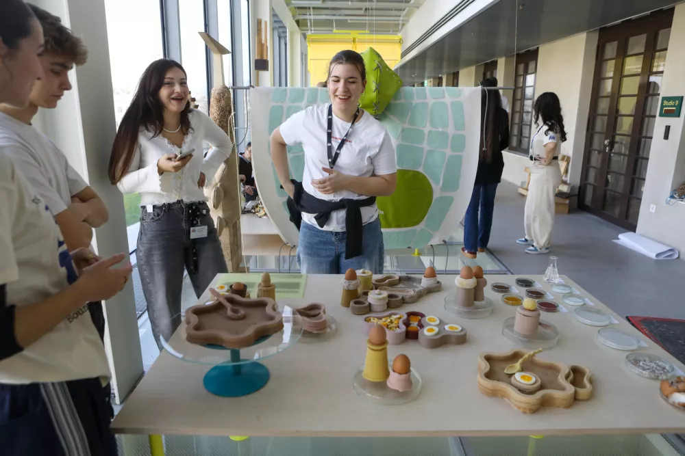 12.11.2025 - Rog Expo - razstava izdelkov, ki nastajajo v naših proizvodnih laboratorijih ali so rezultat oblikovalcev na rezidenci, Foto: Luka Cjuha