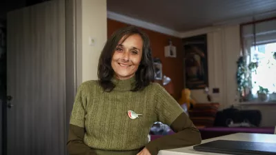 Nina Wabra Jakič: »Moč ni to, da iz bitke prideš smejoč, z bleščečim ogrinjalom in sijočo krono na glavi. Po navadi prideš potolčen in razcapan.« / Foto: Luka Cjuha