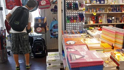 - Založba Mladinska knjiga - šolski učbeniki - delovni zvezki - knjigarna //FOTO: Jaka Gasar