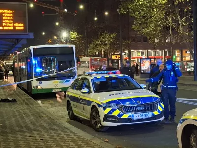 Policija ujela storilca, zakaj je zabodel šoferja avtobusa, še ugotavljajo