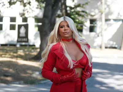 Dara Bubamara je trenutno samska, znova pa ji pišejo tudi moški, ki so od nje precej mlajši. F Pixsell