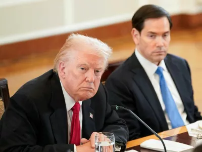 FILE PHOTO: U.S. President Donald Trump and Secretary of State Marco Rubio attend a dinner with the leaders of the C5+1Central Asian countries of Kazakhstan, Kyrgyzstan, Tajikistan, Turkmenistan, and Uzbekistan, in the East Room of the White House in Washington, D.C., U.S., November 6, 2025. REUTERS/Nathan Howard/File Photo
