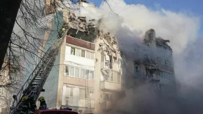 Rescuers work at the site of the apartment building hit by a morning Russian missile strike, amid Russia's attack on Ukraine, in Ternopil, Ukraine November 19, 2025. REUTERS/Andriy Bodak