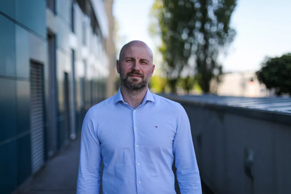 ﻿07.05.2020.- prof. dr. Črt Kostevc, redni predavatelj mednarodne ekonomije na Ekonomski fakulteti v Ljubljani.//FOTO: Bojan Velikonja