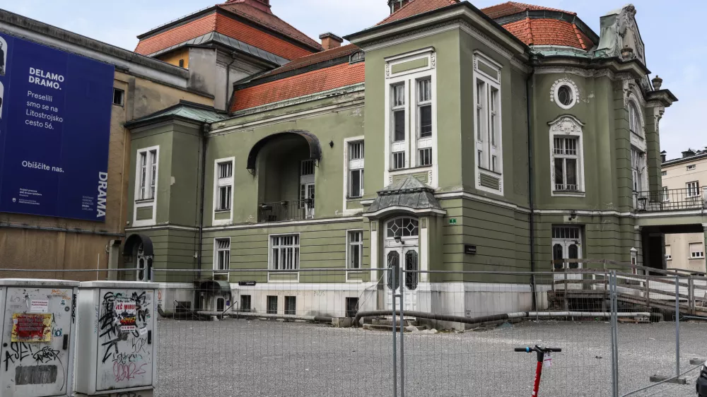 Ni znano, kdo bo po 1. decembru vodil Dramo