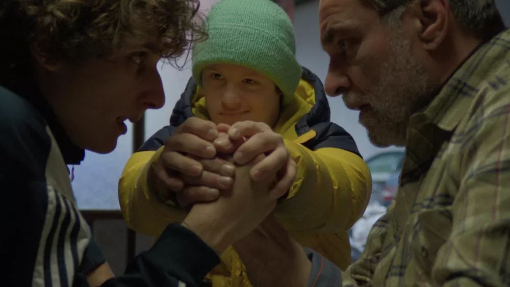 Zajčji nasipRežija:&nbsp;Čejen ČernićHrva&scaron;ka, Slovenija, Litva, 2025