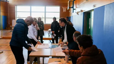 - Volišče OŠ Polje,- 23.11.2025. - Zakonodajni referendum o Pomoči pri prostovoljnem končanju življenja.//FOTO: Bojan Velikonja