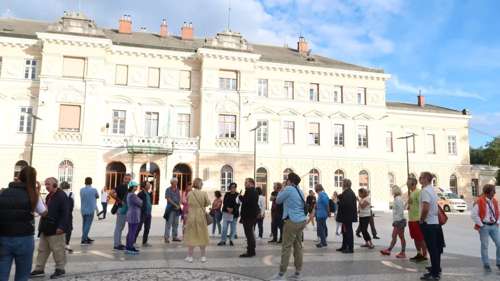 Praznično praznovanje prek državne meje
