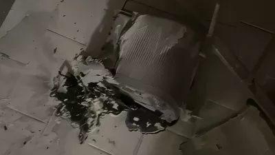 Pekač je eksplodiral in začel močno goreti. Foto: bralka