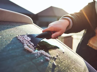 Zimski jutranji ritual / Foto: Istock