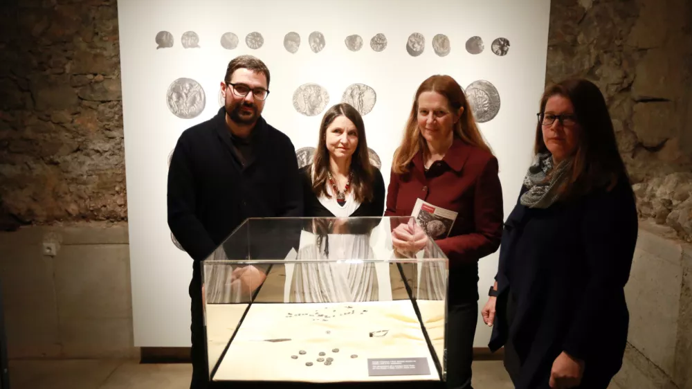 Kdo je bil neznanec, ki so ga našli na Prulah?