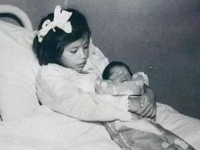 Lina Marcela Medina s sinom. Najmlajša mati v zgodovini, ki je rodila pri 5 letih. 