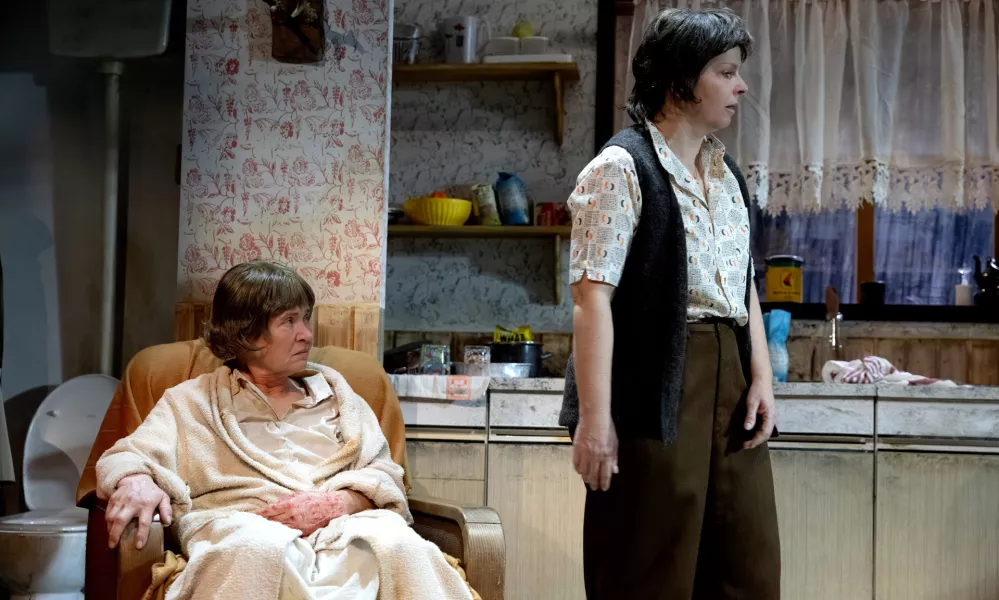 Martin McDonaghLEPOTNA KRALJICA LEENANAPrešernovo gledališče Kranj 2025