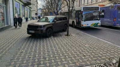 Prizor s Slovenske ceste v teh dneh.