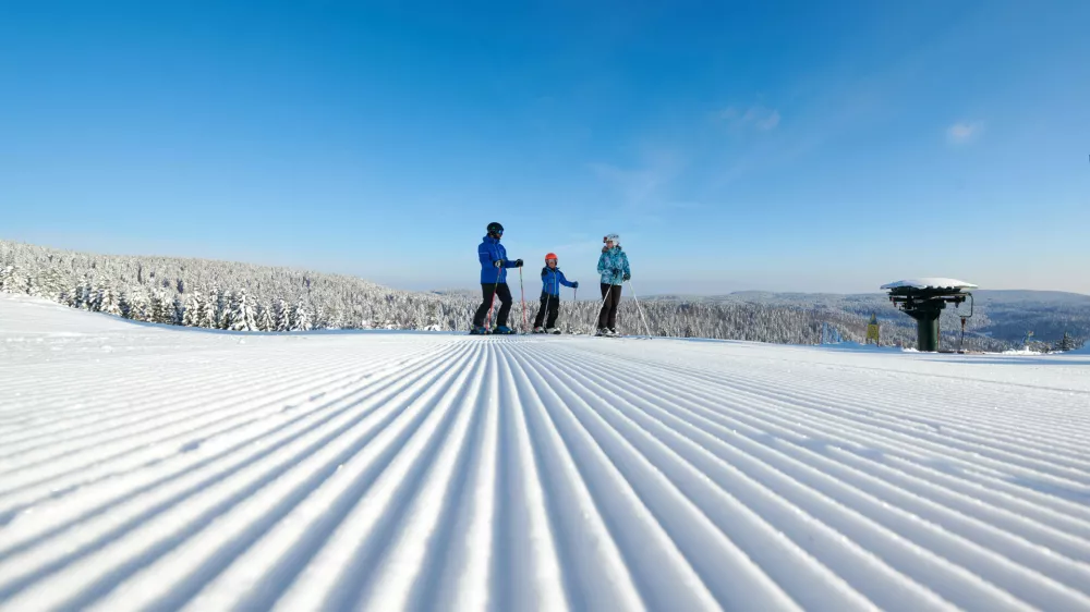 Na Rogli optimistično zrejo v novo zimsko sezono. F Unitur