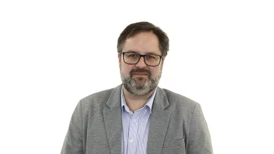 Aleš GaubeZA ONLINE - Redakcija Dnevnik 2024 - portreti za komentarje in kolumne - kolumnisti - komentatorji – novinarji - portret //FOTO: Luka Cjuha / Foto: Luka Cjuha