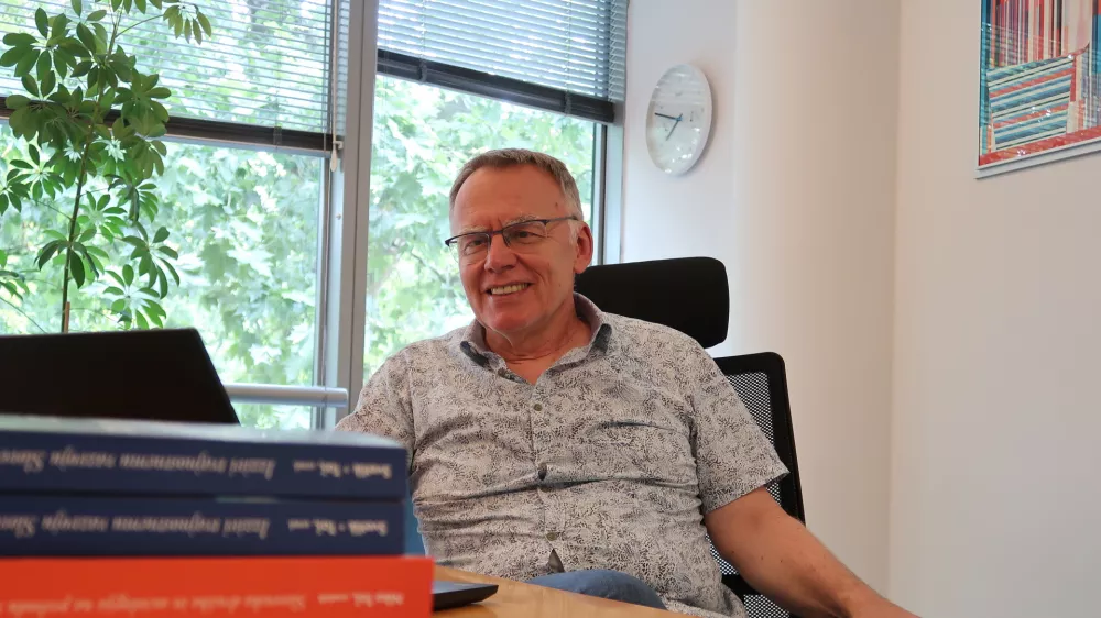 Večina Slovencev za pravičnejše plače in nižje davke