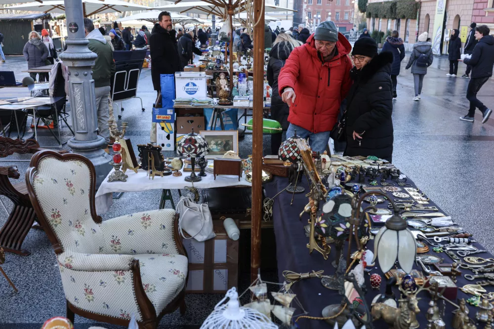 - 30.11.2025 - bolšji sejem, Kongresni trg//FOTO: Jaka Gasar