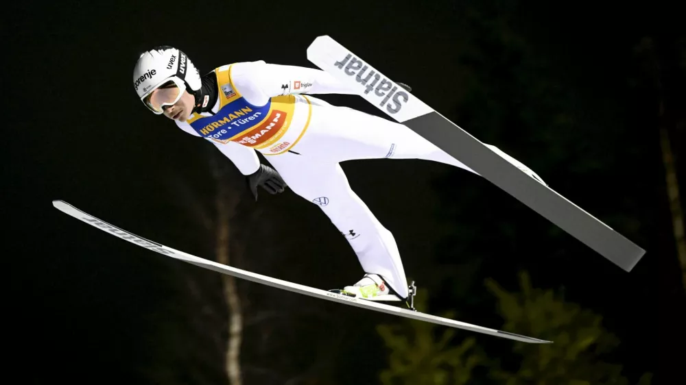 Ski Jumping - FIS World Cup Ruka Nordic - Kuusamo, Finland - November 29, 2025 Slovenia's Anze Lanisek in action during the men's ski jumping large hill HS142 VESA MOILANEN/Lehtikuva via REUTERS ATTENTION EDITORS - THIS IMAGE WAS PROVIDED BY A THIRD PARTY. NO THIRD PARTY SALES. NOT FOR USE BY REUTERS THIRD PARTY DISTRIBUTORS. FINLAND OUT. NO COMMERCIAL OR EDITORIAL SALES IN FINLAND.