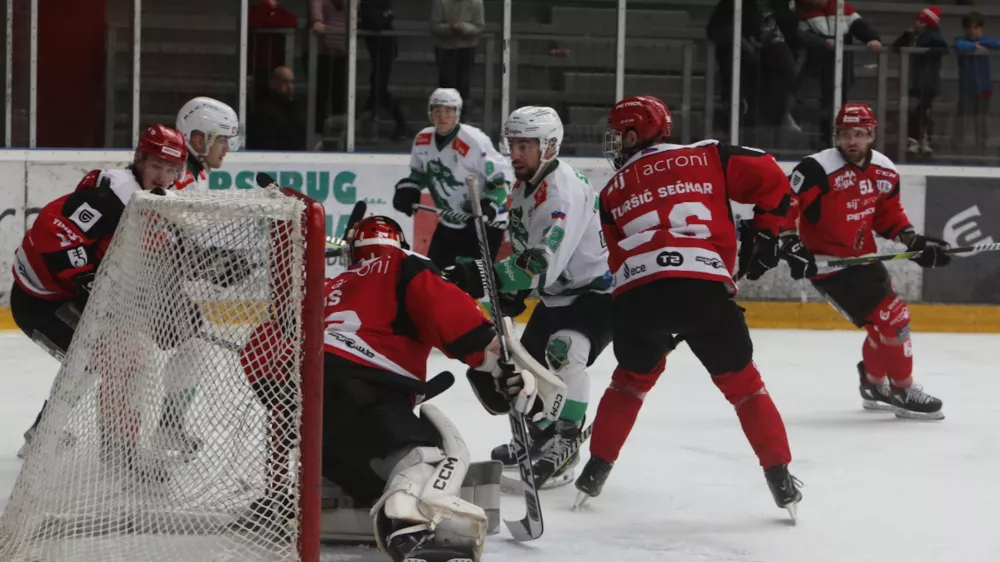 15.03.2024. Finale Državnega prvenstva v hokeju, 4. tekma Sij Acroni Jesenice - SŽ Olimpija. FOTO:Bojan Velikonja 