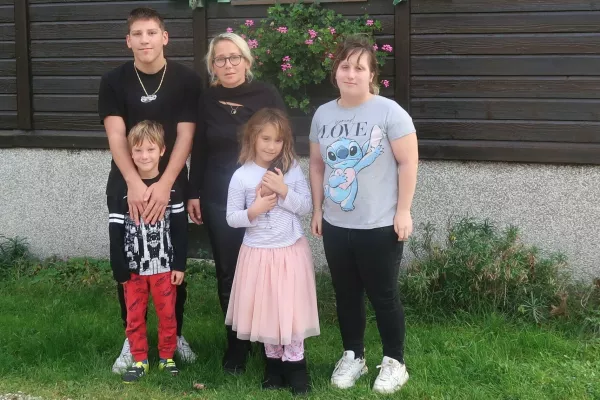 Iskrica, družina Cvirn, Brestanica pri Kr&scaron;kem. Foto: Tatjana Pihlar / Foto: Tatjana Pihlar 