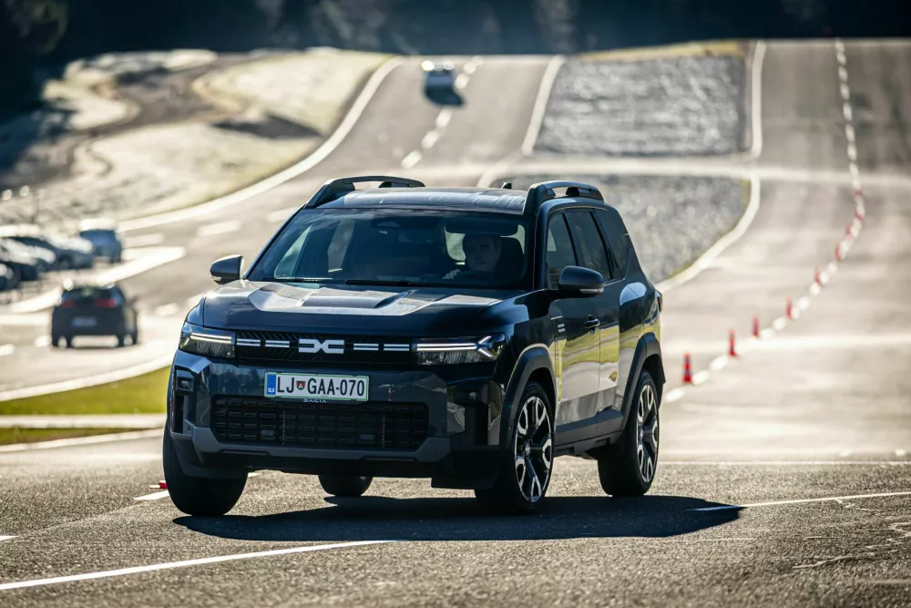 Slovenski avto leta 2026: do zmešnjave v glavi na koncu le ni prišlo