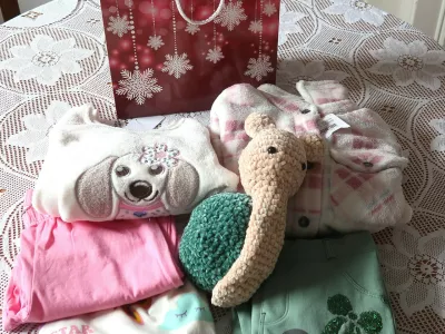 Iskrica, darila za otroke. Foto: Tatjana Pihlar  / Foto: Iskrica, Darila Za Otroke. Foto: Tatjana Pihlar 