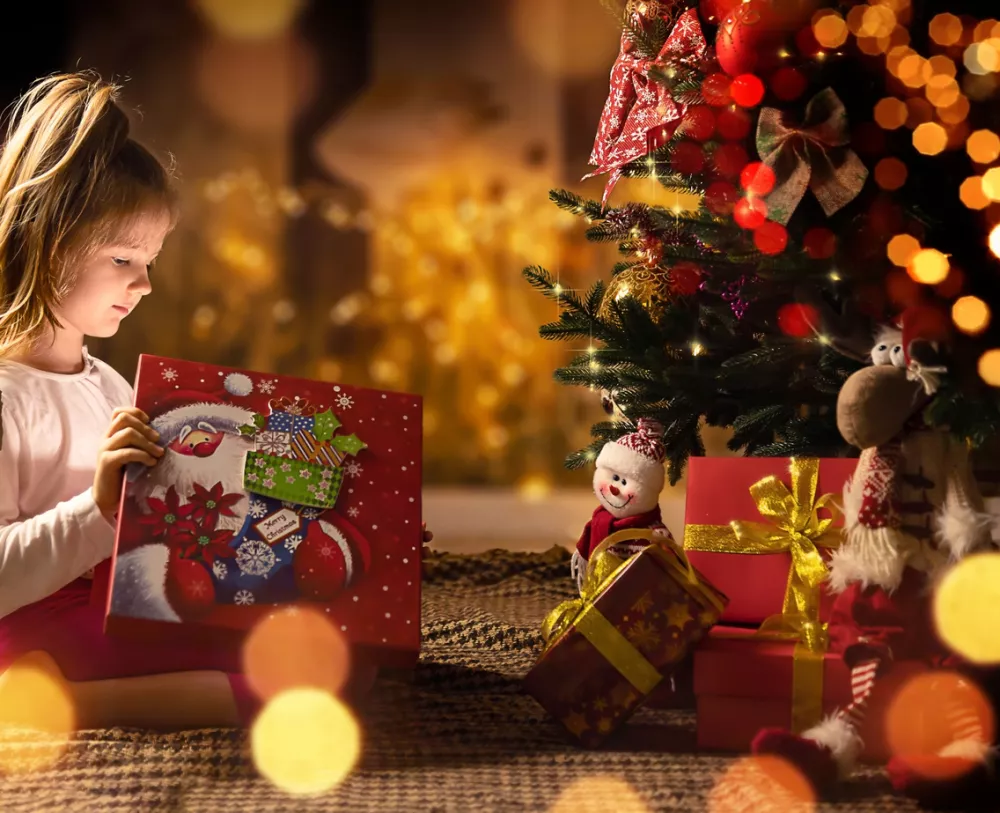 Najpogostejša napaka je nakup igrače, ki ne ustreza otrokovi starosti – je preveč kompleksna, da bi jo razumel, ali preveč »dojenčkasta«, da bi ga zanimala. / Foto: Getty Images