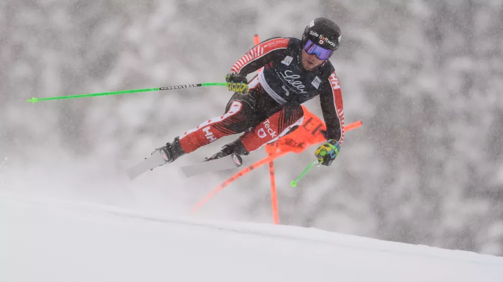 Canada's Cameron Alexander skis during a World Cup men's downhill training run, Wednesday, Dec. 3, 2025, in Beaver Creek, Colo. (AP Photo/Robert F. Bukaty)