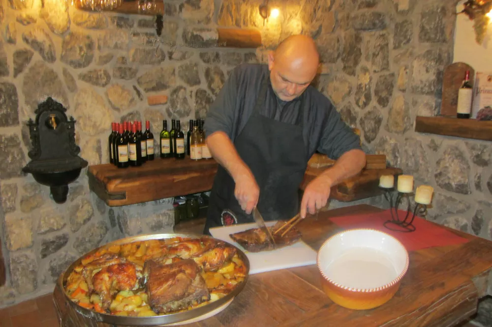 Kulinarična tihožitja Braneta Pavlina. 