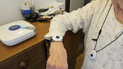 e-oskrba, Telekom, starejši, pomoč, dolgotrajna oskrba