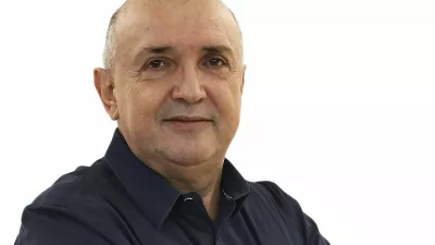 Darijan Košir- Redakcija Dnevnik 2024 - portreti za komentarje in kolumne - kolumnisti - komentatorji – novinarji - portret //FOTO: Luka Cjuha / Foto: Luka Cjuha