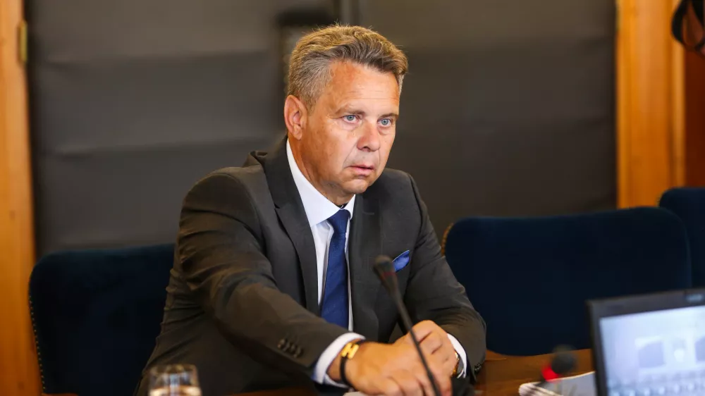 - Tomaž Vesel, kandidat za Evropskega komisarja.- 08.08.2024. - Zaslišanje kandidata za evropskega komisarja Tomaža Vesela na Odboru za zadeve EU v DZ RS. //FOTO: Bojan Velikonja