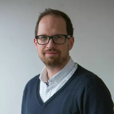 Tomaž Klip&scaron;teter, komentator, novinar    - Dnevnik 2016 - portreti za komentarje in kolumne - komentatorji - novinarji - novinar -  //FOTO: Maja Marko