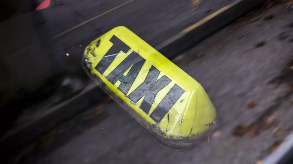 ﻿- 16.11.2019 - simbolična fotografija - taksi, taksi služba, taksisti, taxiFoto: Matjaž Rušt
