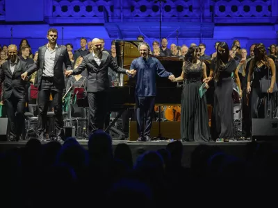 Aleksander Gadžijev na Trgu Evrope