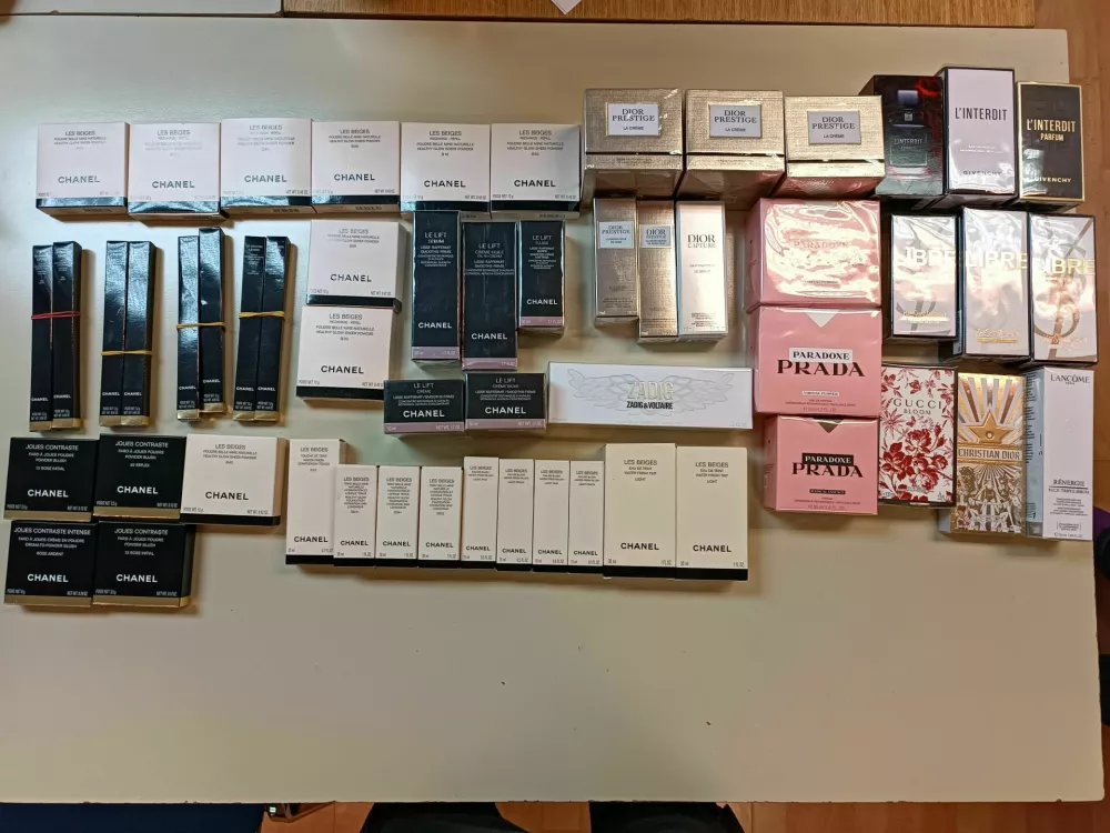 Predrzni tatovi so iz trgovin odnesli za šest tisoč evrov izdelkov. 