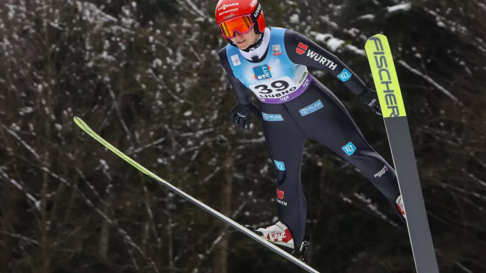 - Katharina Schmid, Nemčija,- 15.02.2025. - Svetovni pokal v smučarskih skokih za ženske Ljubno 2025.//FOTO: Bojan Velikonja