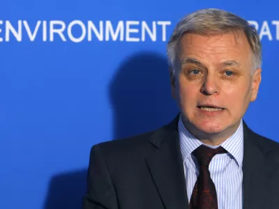 -Državni sekretar Zoran Kus. -Izjava za medije predsednika medresorske komisije za oblikovanje stališč RS do problematike plinskih terminalov v Tržaškem zalivu in njegovem priobalnem območju ter državnega sekretarja na ministrstvu za okolje in prostor Zorana Kusa. //FOTO: Jaka AdamičOPOMBA: ZA OBJAVO V ČASOPISU DNEVNIK