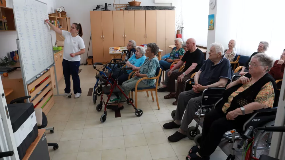 03.06.2025 - simbolična fotografija - dom upokojencev Poljane, delavnica, starostnikiFoto: Tomaž Skale